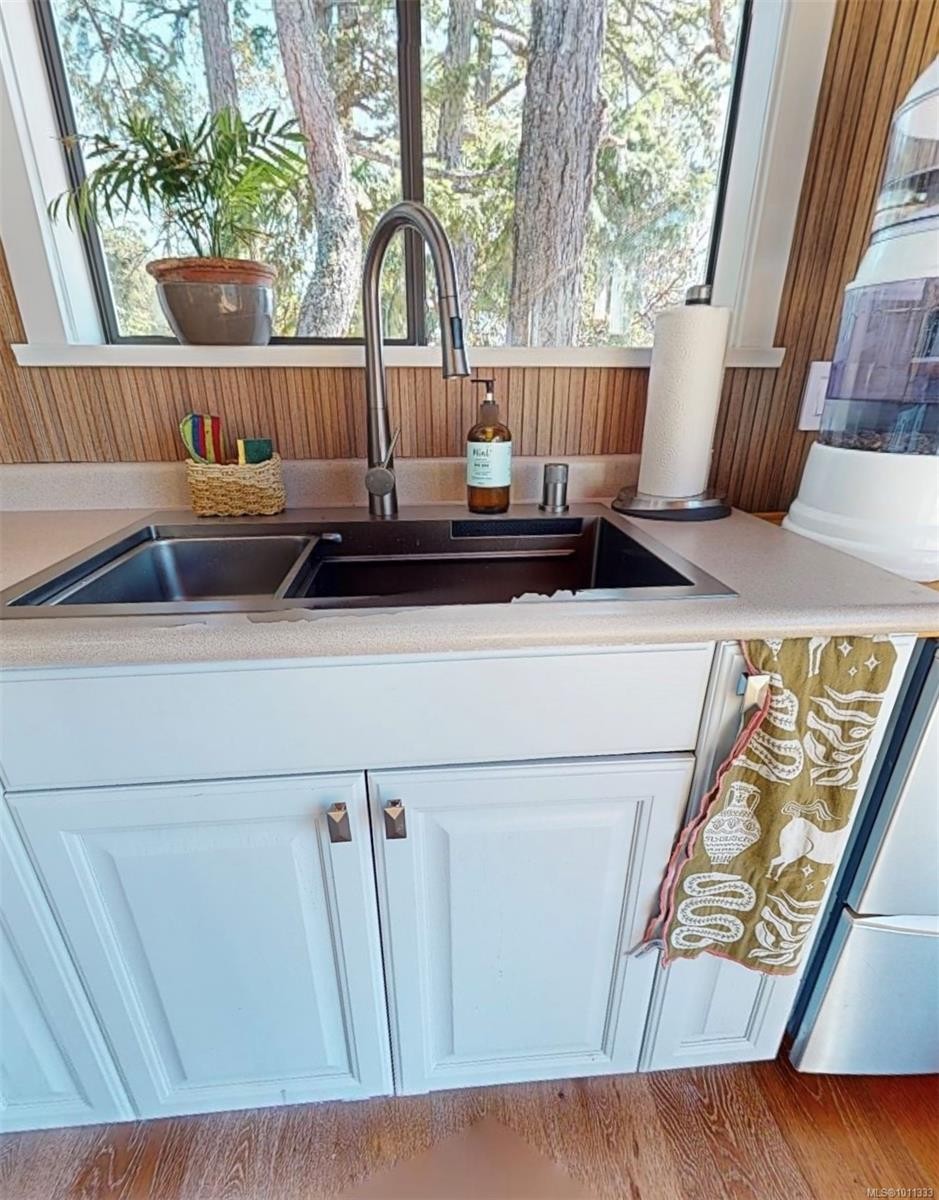 285 Mountain Park Dr, Salt Spring, BC