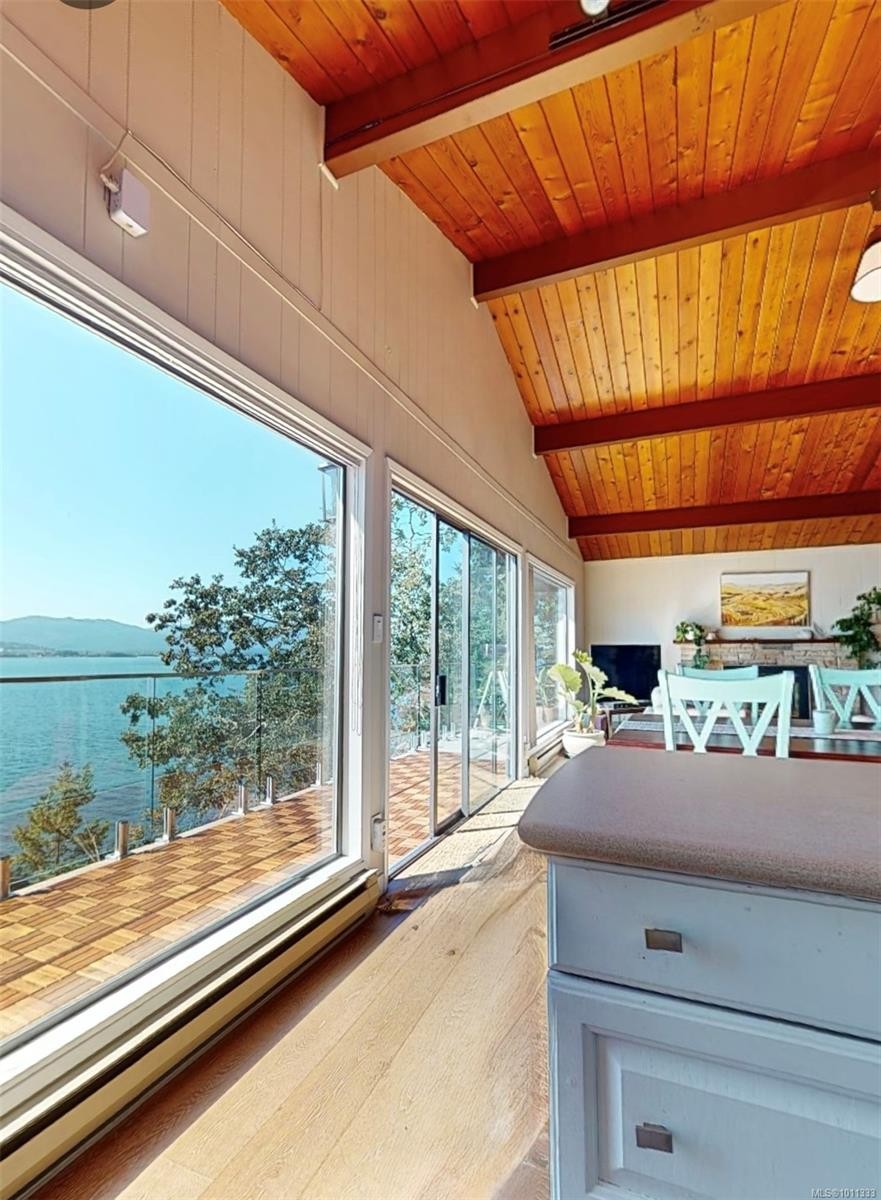 285 Mountain Park Dr, Salt Spring, BC