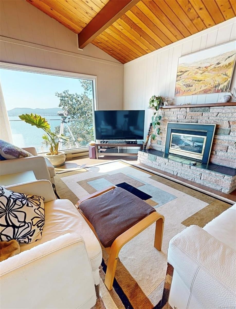 285 Mountain Park Dr, Salt Spring, BC