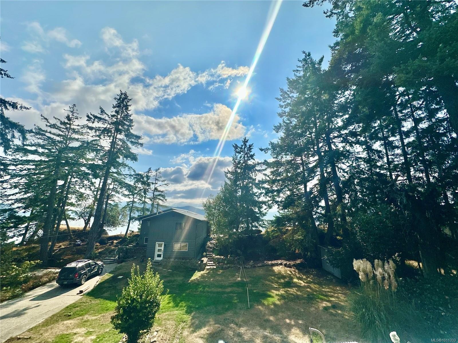 285 Mountain Park Dr, Salt Spring, BC