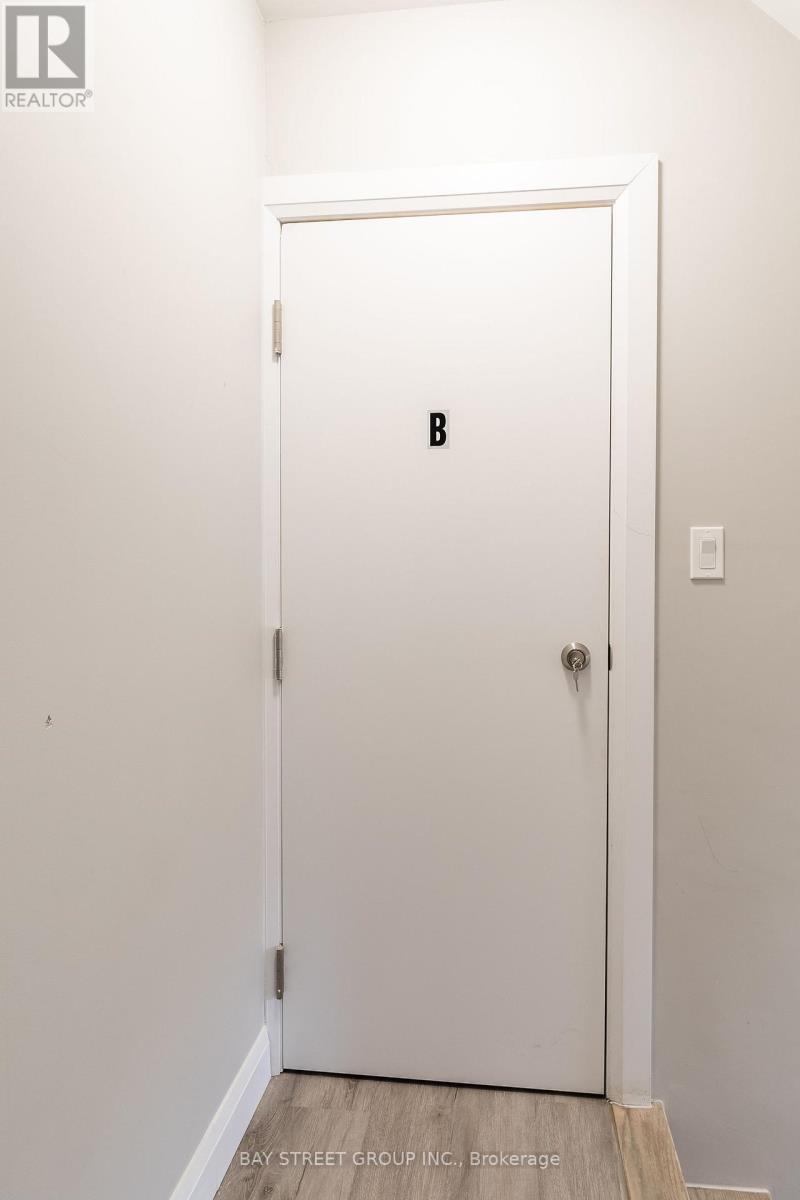 Unit C - 5757 Stanley Avenue, Niagara Falls, ON - Indoor Photo Showing Other Room