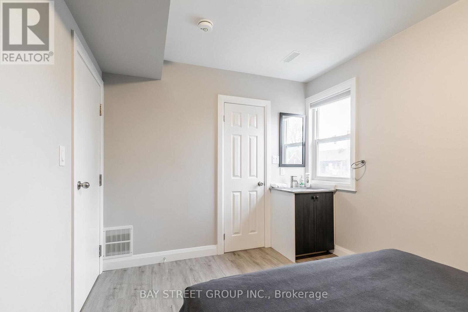 Unit C - 5757 Stanley Avenue, Niagara Falls, ON - Indoor