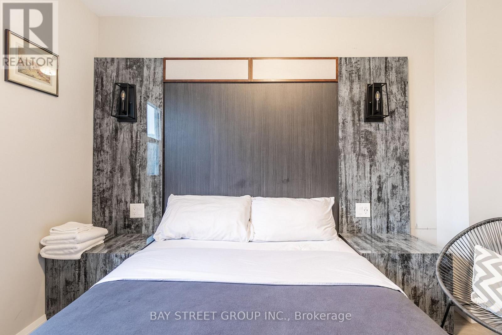 Unit C - 5757 Stanley Avenue, Niagara Falls, ON - Indoor Photo Showing Bedroom