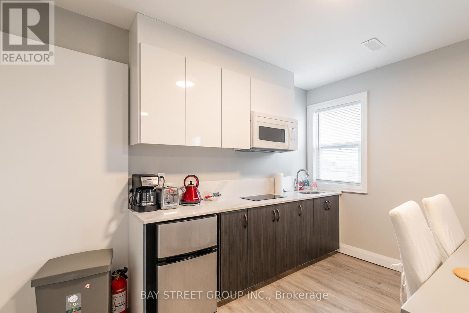 Unit C - 5757 Stanley Avenue, Niagara Falls, ON - Indoor