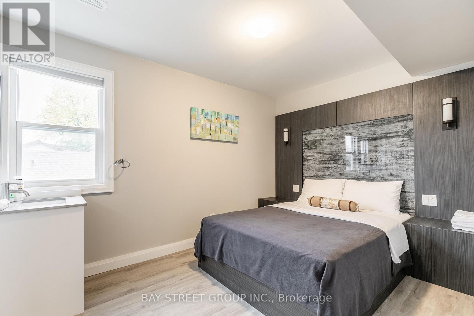 Unit C - 5757 Stanley Avenue, Niagara Falls, ON - Indoor Photo Showing Bedroom