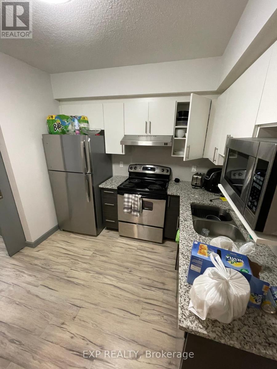 2107 - 258B Sunview Street, Waterloo, ON - Indoor Photo Showing Kitchen