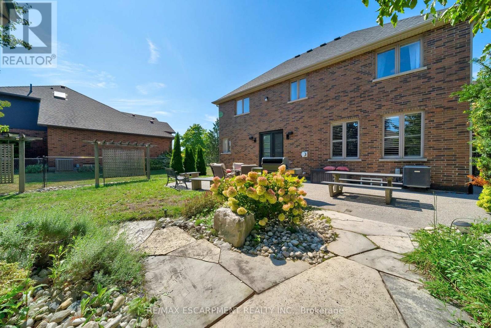 578 Fifty Road, Hamilton, ON - Outdoor