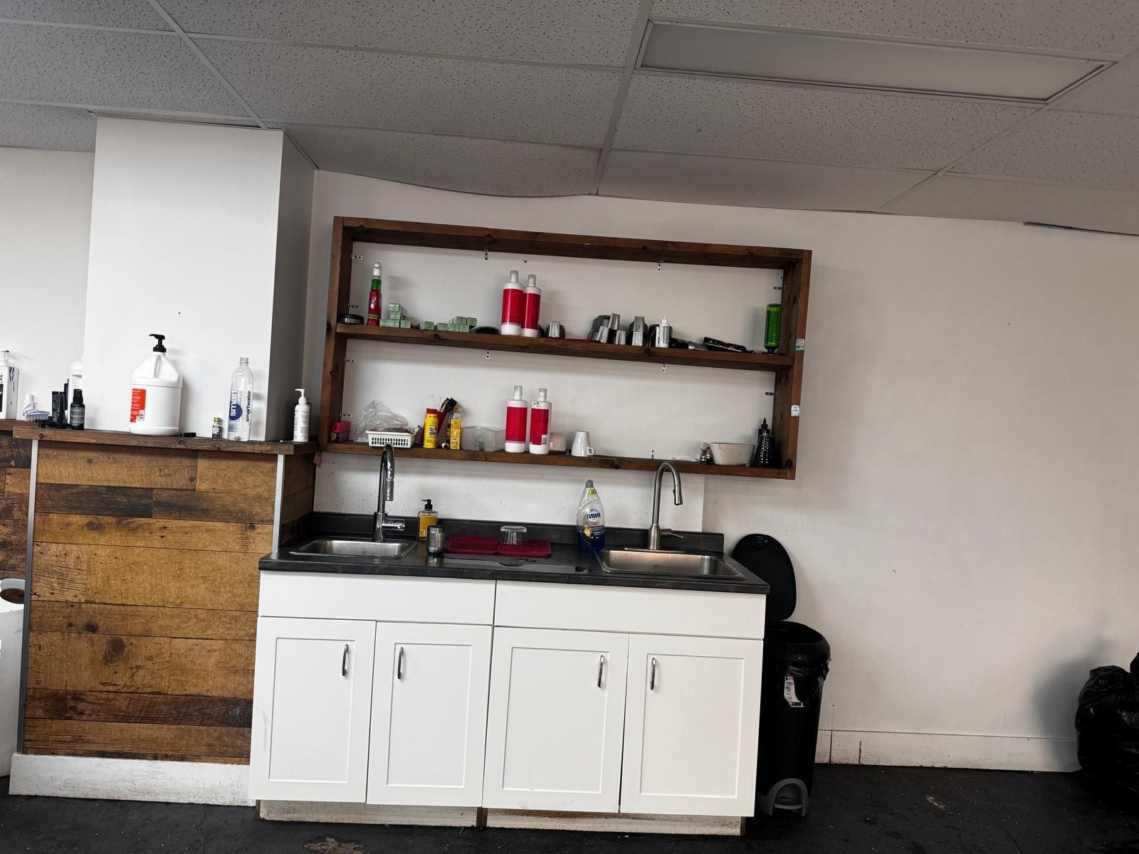 201 31838 South Fraser Way, Abbotsford, BC