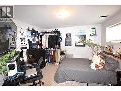lower level den/or 5th bedroom (no closet) -