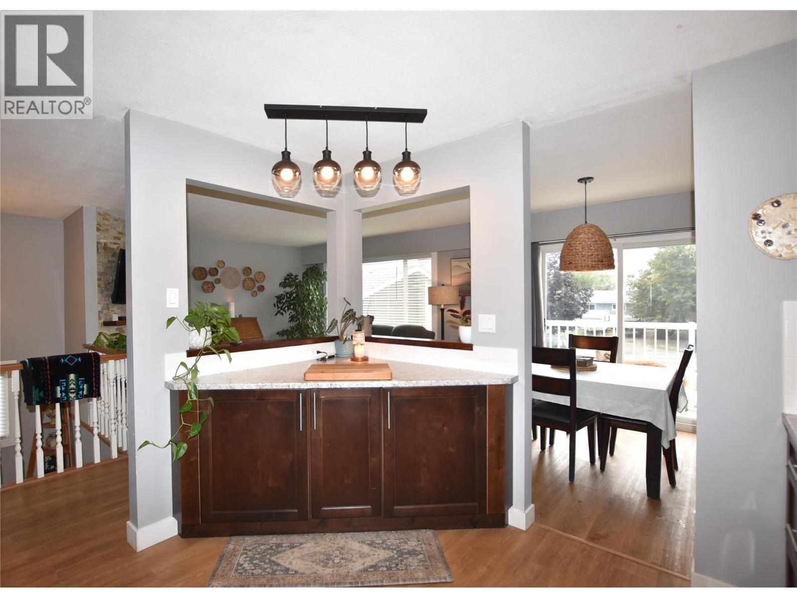 2105 14 Street, Vernon, BC - Indoor