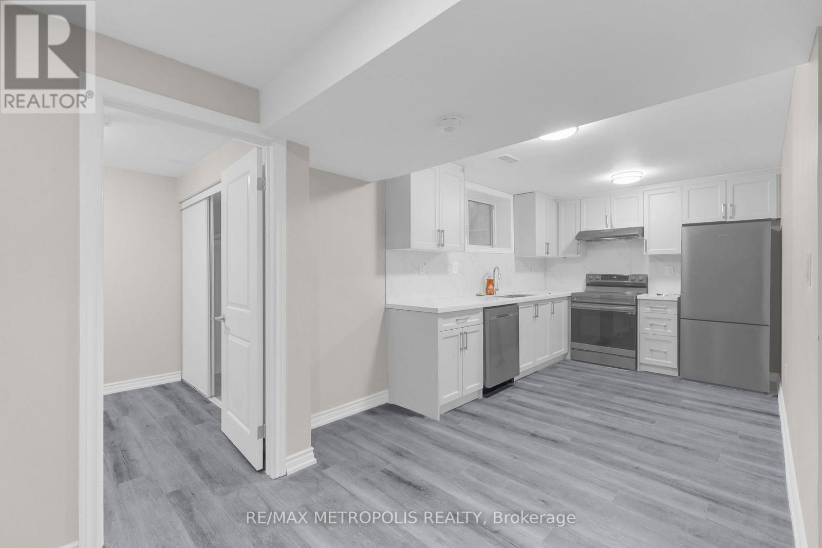 Bsmt - 161 Windfields Farm Drive W, Oshawa, ON - Indoor Photo Showing Kitchen