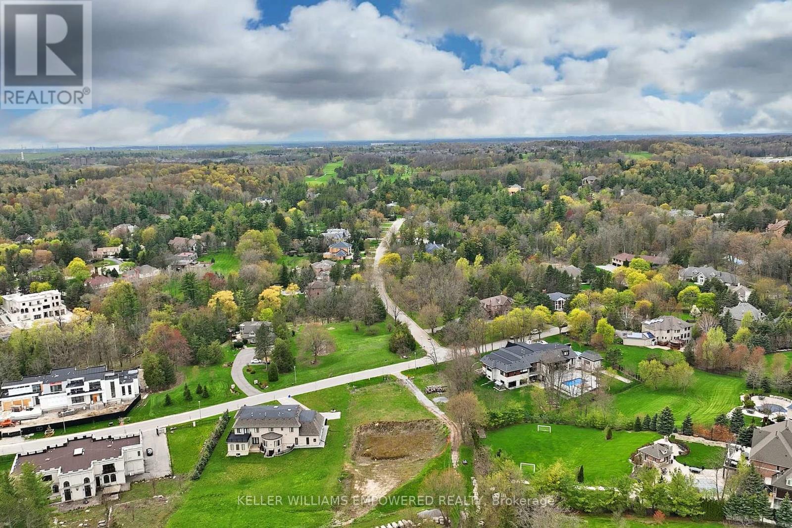 15 Honey Locust Court, Vaughan, ON