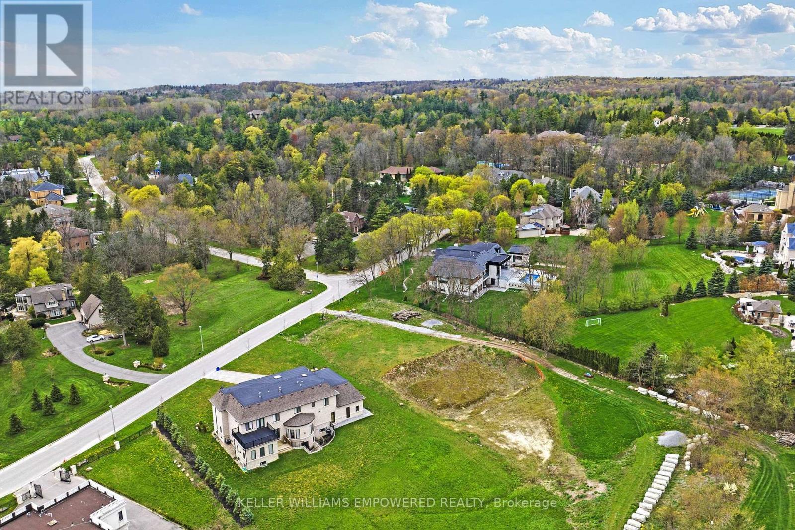 15 Honey Locust Court, Vaughan, ON