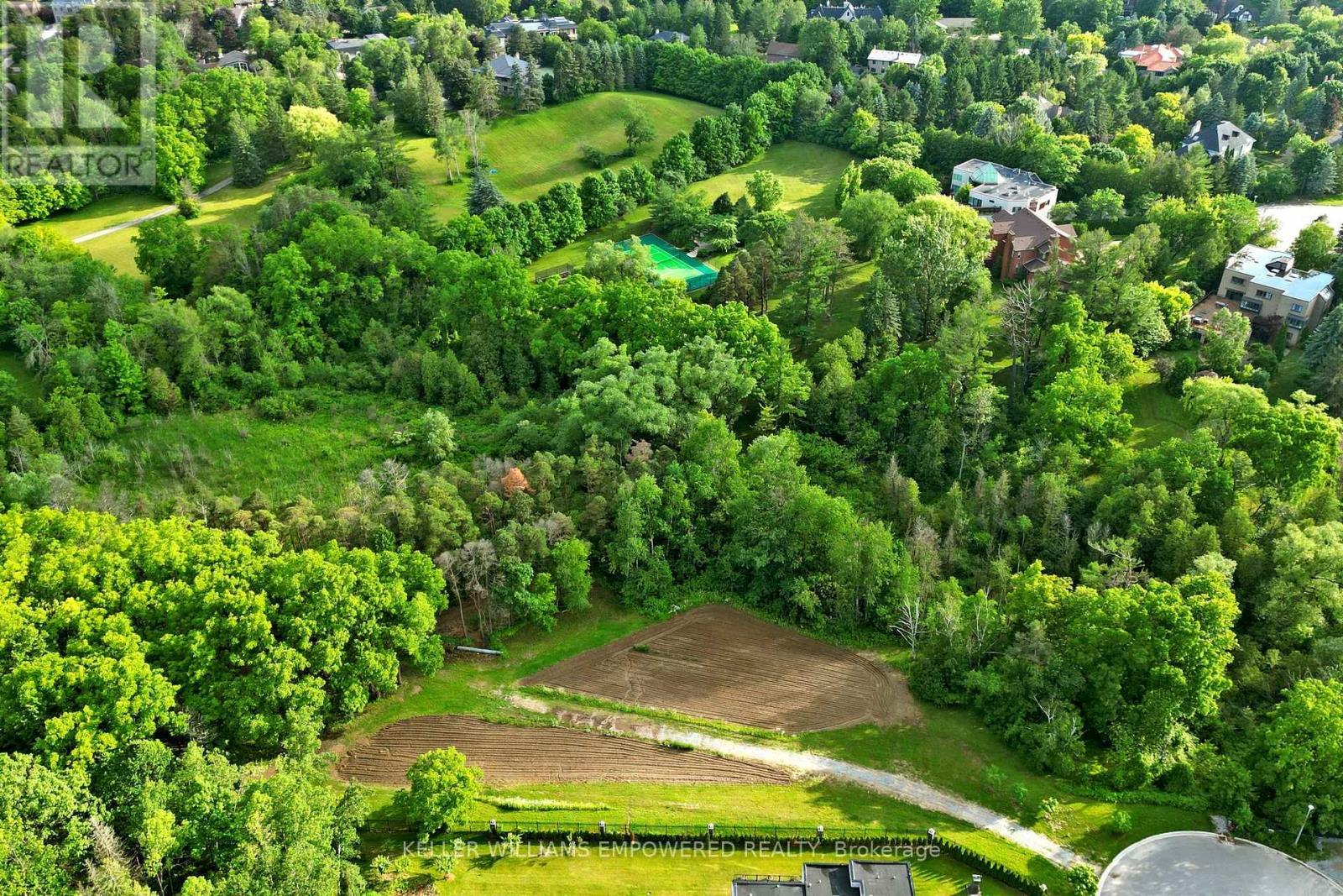 2 Honey Locust Court, Vaughan, ON