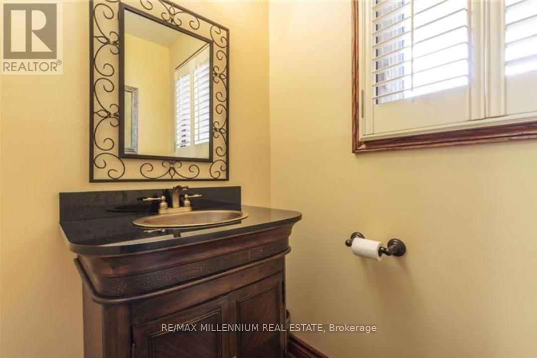32 Michelangelo Boulevard, Brampton, ON - Indoor Photo Showing Bathroom