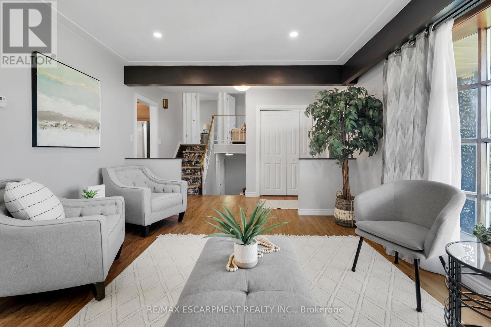 944 & 994 #8 Highway, Hamilton, ON - Indoor