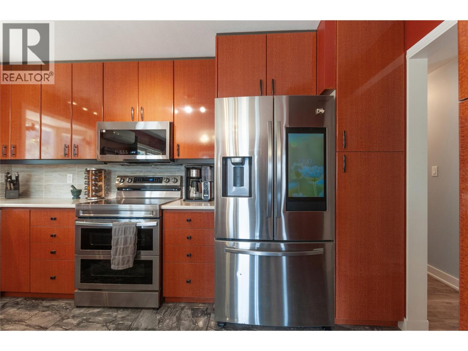 1998 Hwy 97 Highway, Okanagan Falls, BC - Indoor Photo Showing Kitchen