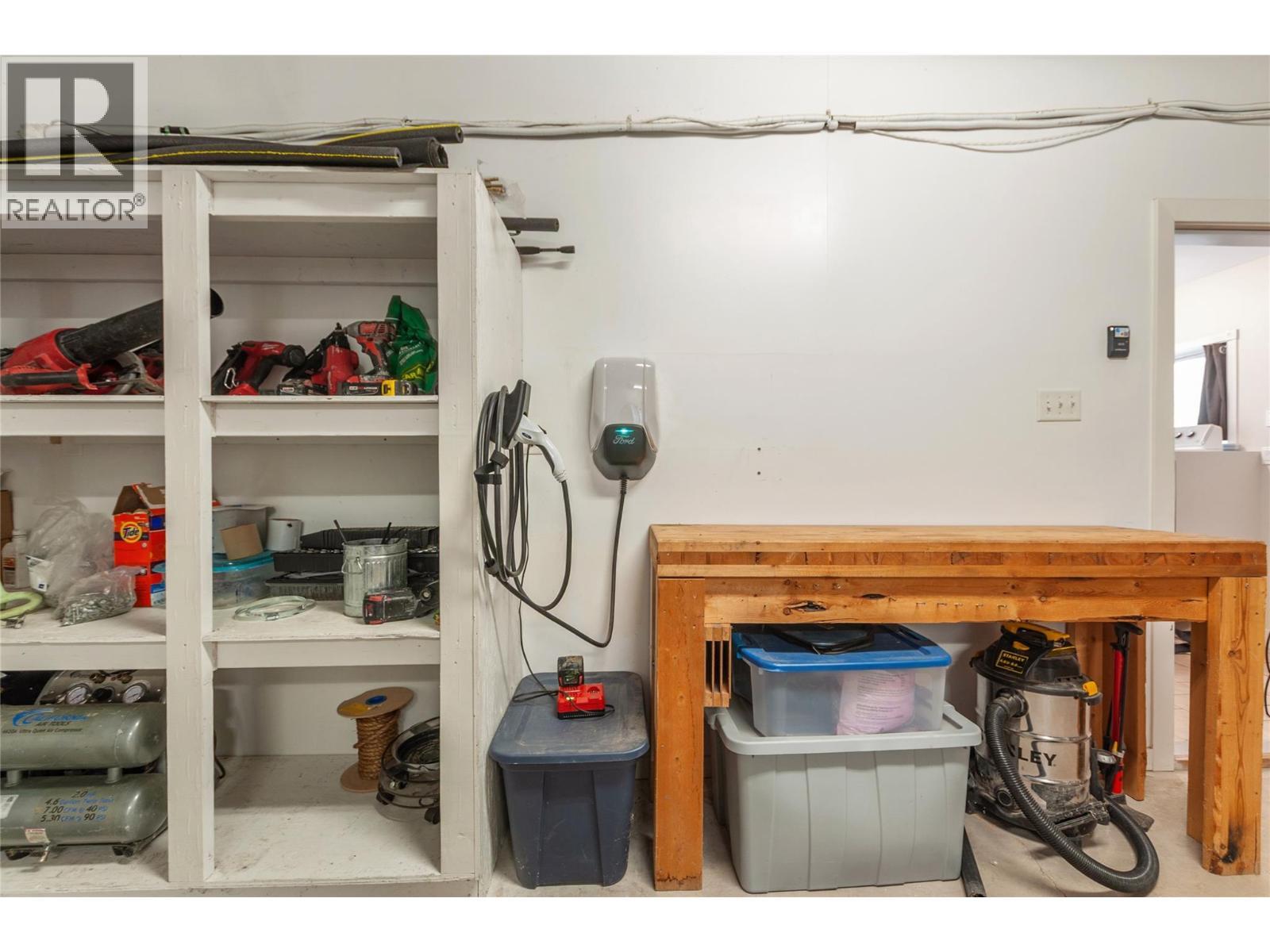 1998 Hwy 97 Highway, Okanagan Falls, BC - Indoor Photo Showing Other Room