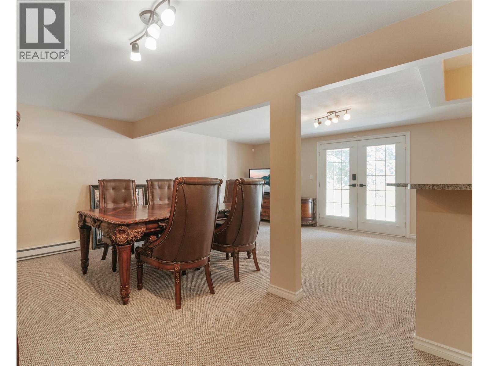 1998 Hwy 97 Highway, Okanagan Falls, BC - Indoor Photo Showing Dining Room