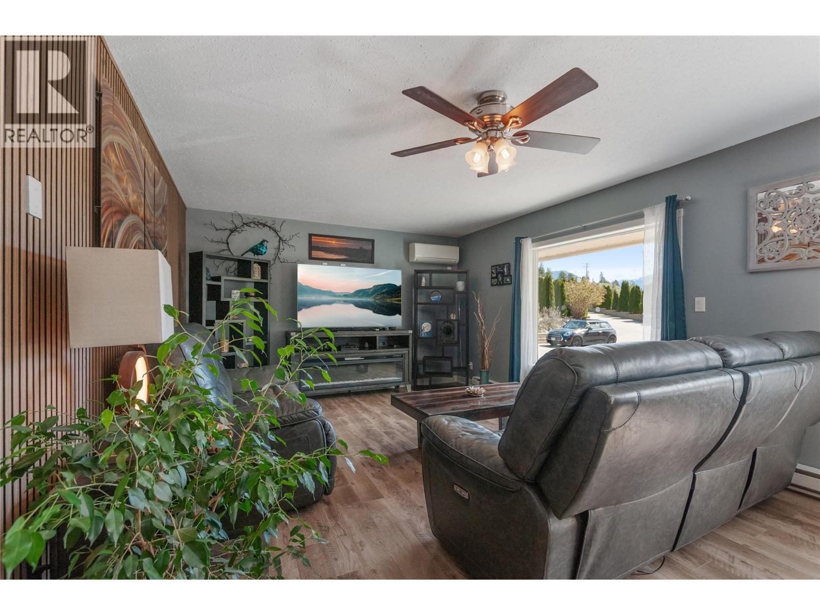 1998 Hwy 97 Highway, Okanagan Falls, BC - Indoor