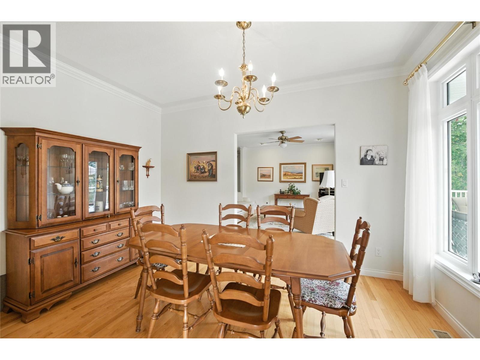 4175 Brown Road, Bonnington, BC - Indoor Photo Showing Dining Room