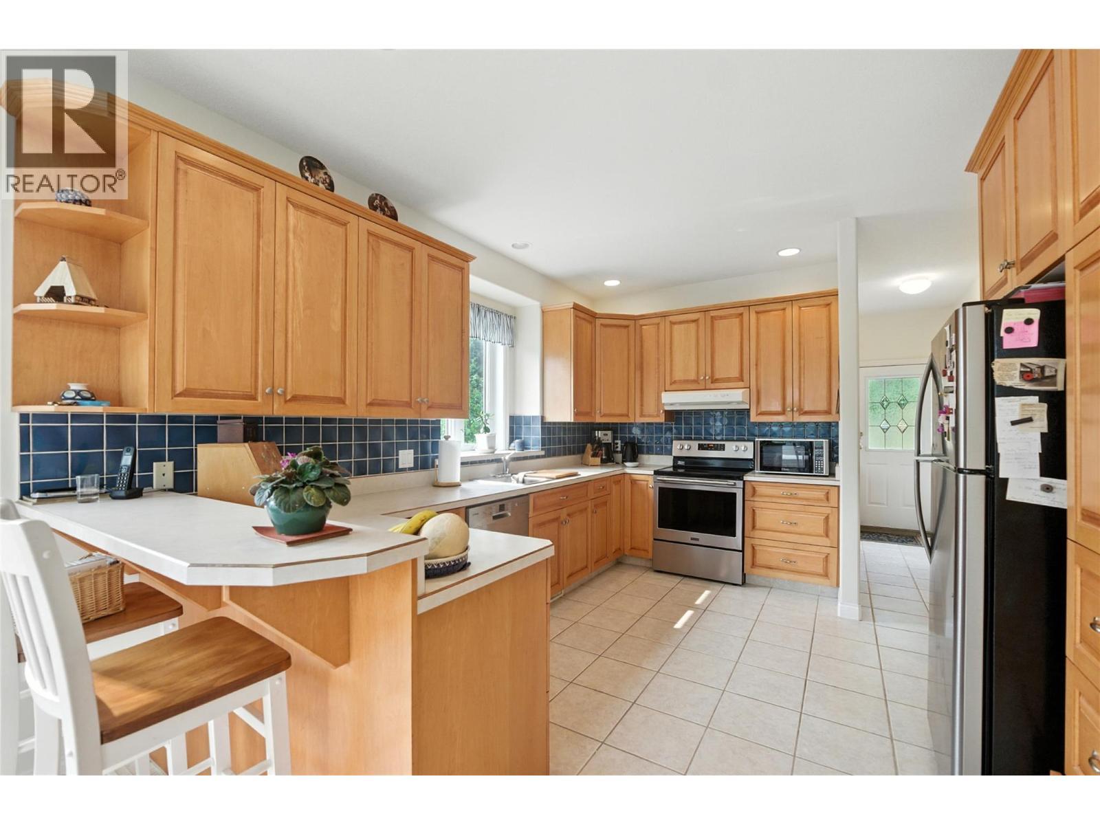 4175 Brown Road, Bonnington, BC - Indoor Photo Showing Kitchen