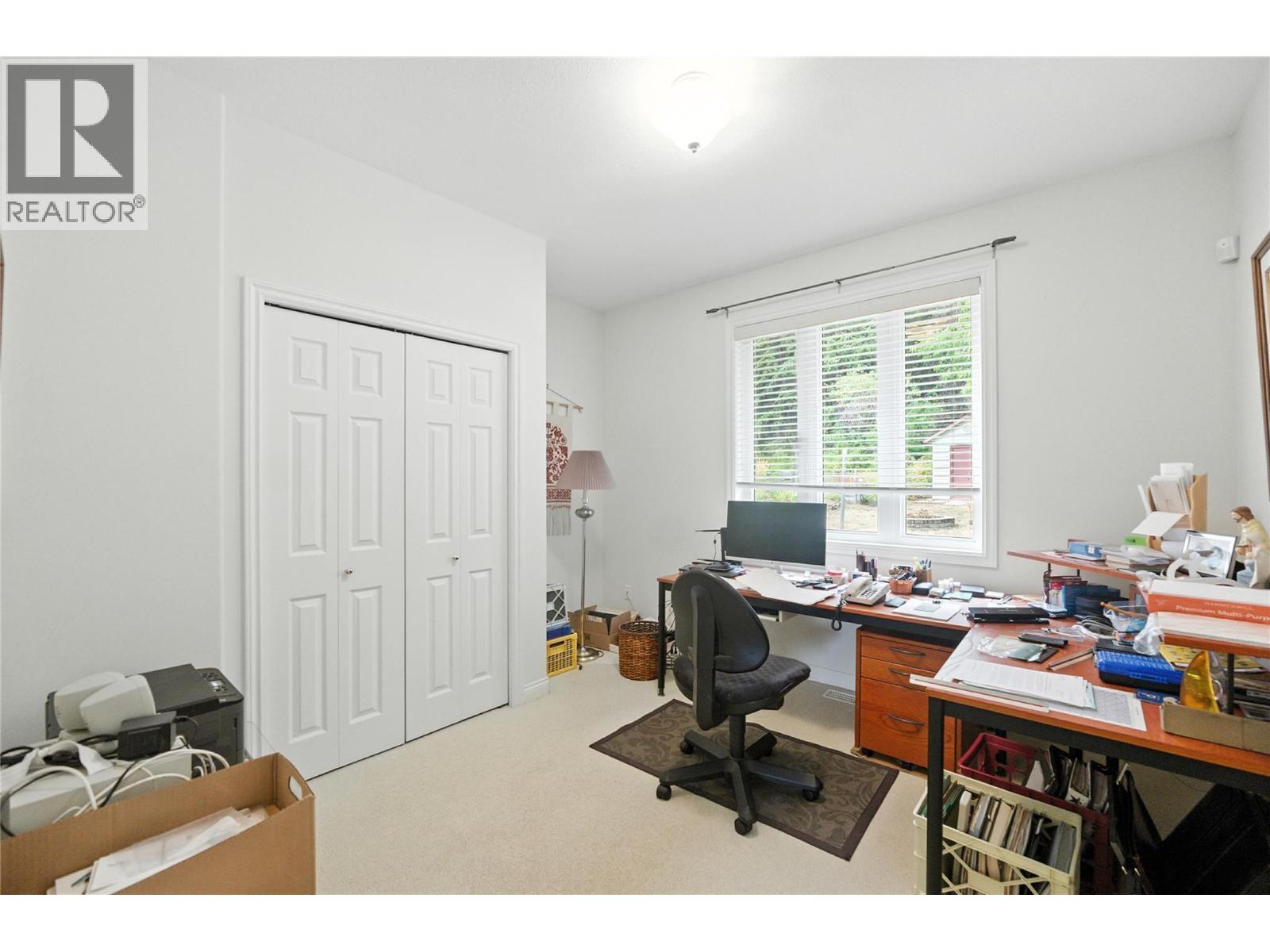 4175 Brown Road, Bonnington, BC - Indoor Photo Showing Office