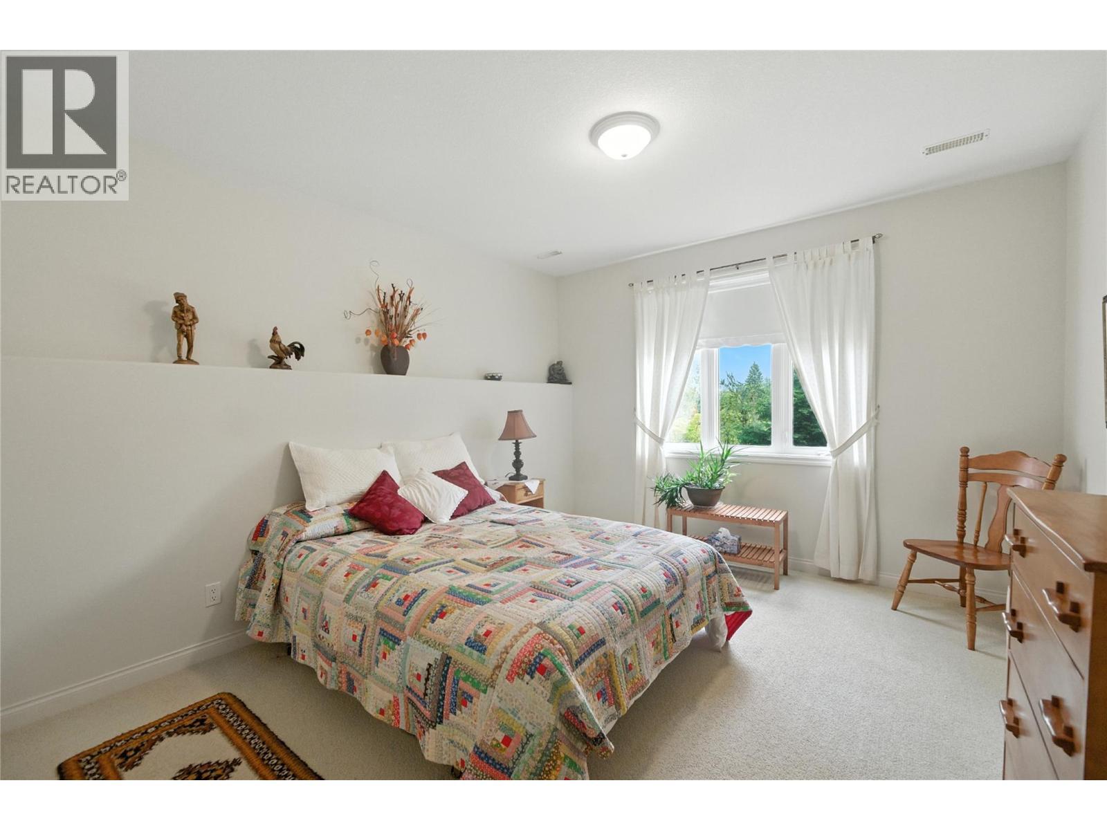 4175 Brown Road, Bonnington, BC - Indoor Photo Showing Bedroom