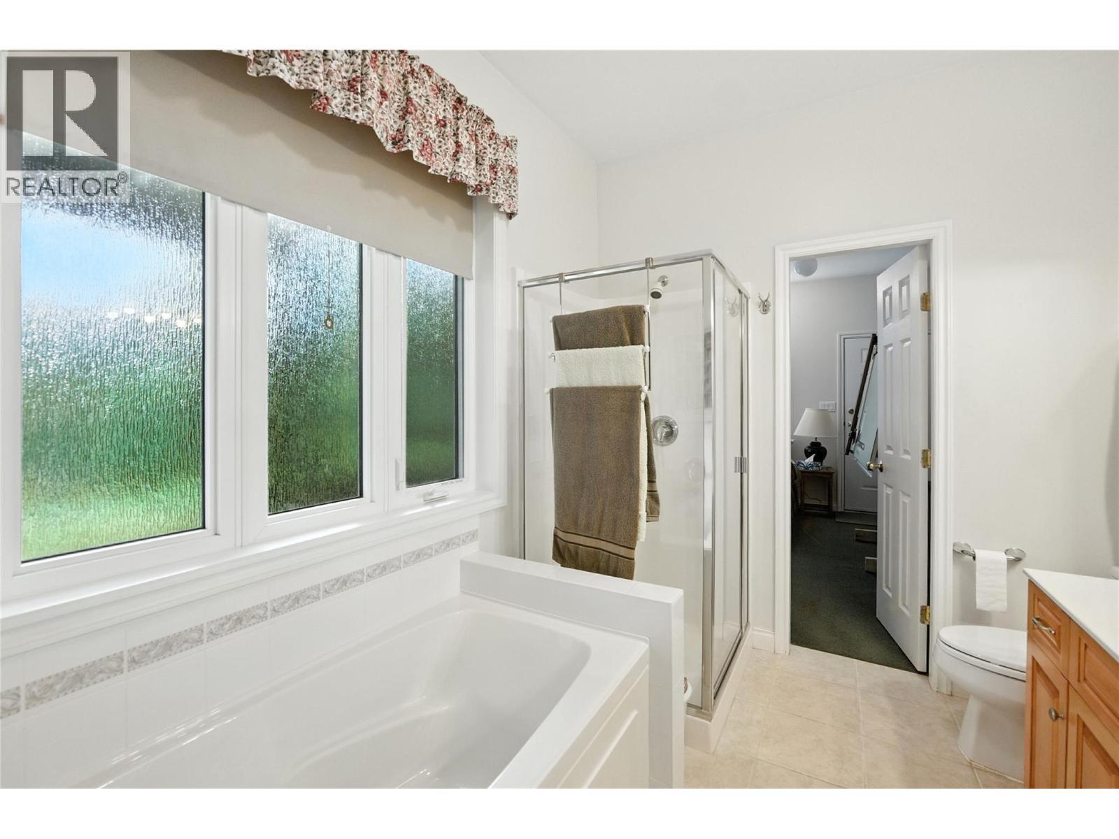 4175 Brown Road, Bonnington, BC - Indoor Photo Showing Bathroom
