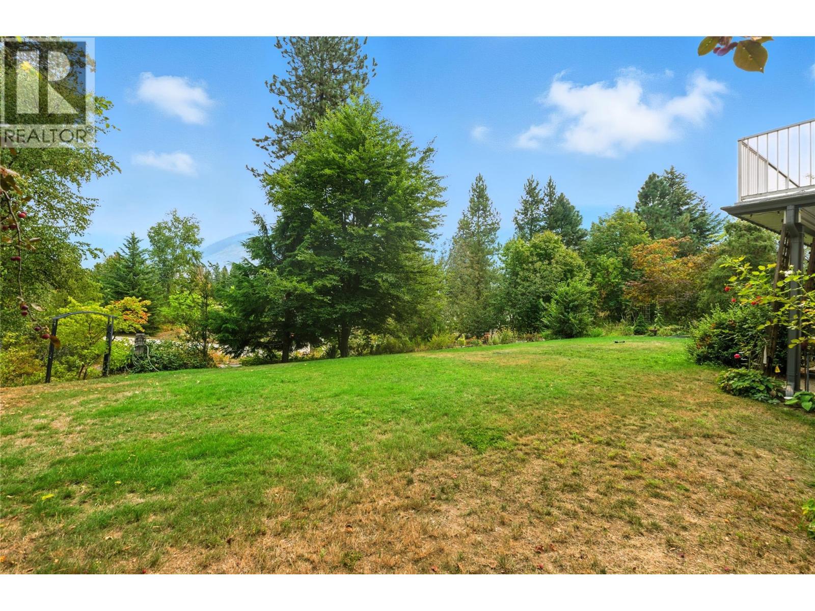 4175 Brown Road, Bonnington, BC - Outdoor