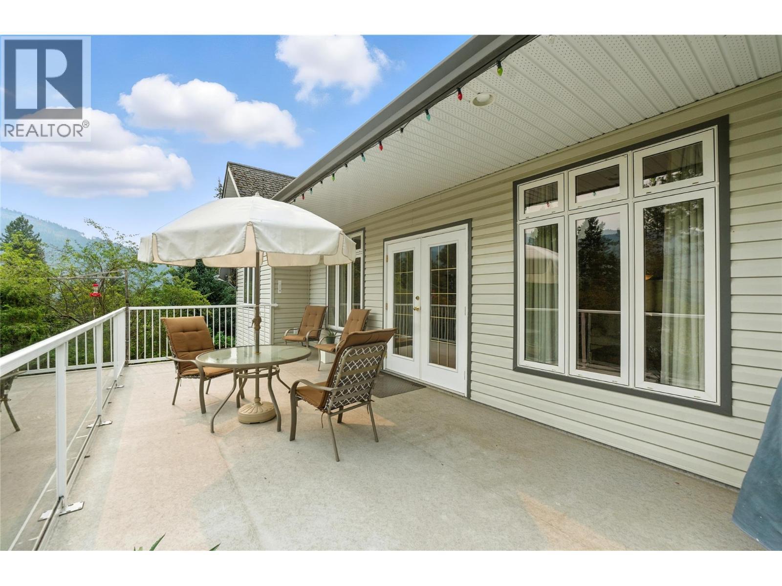 4175 Brown Road, Bonnington, BC - Outdoor With Deck Patio Veranda With Exterior