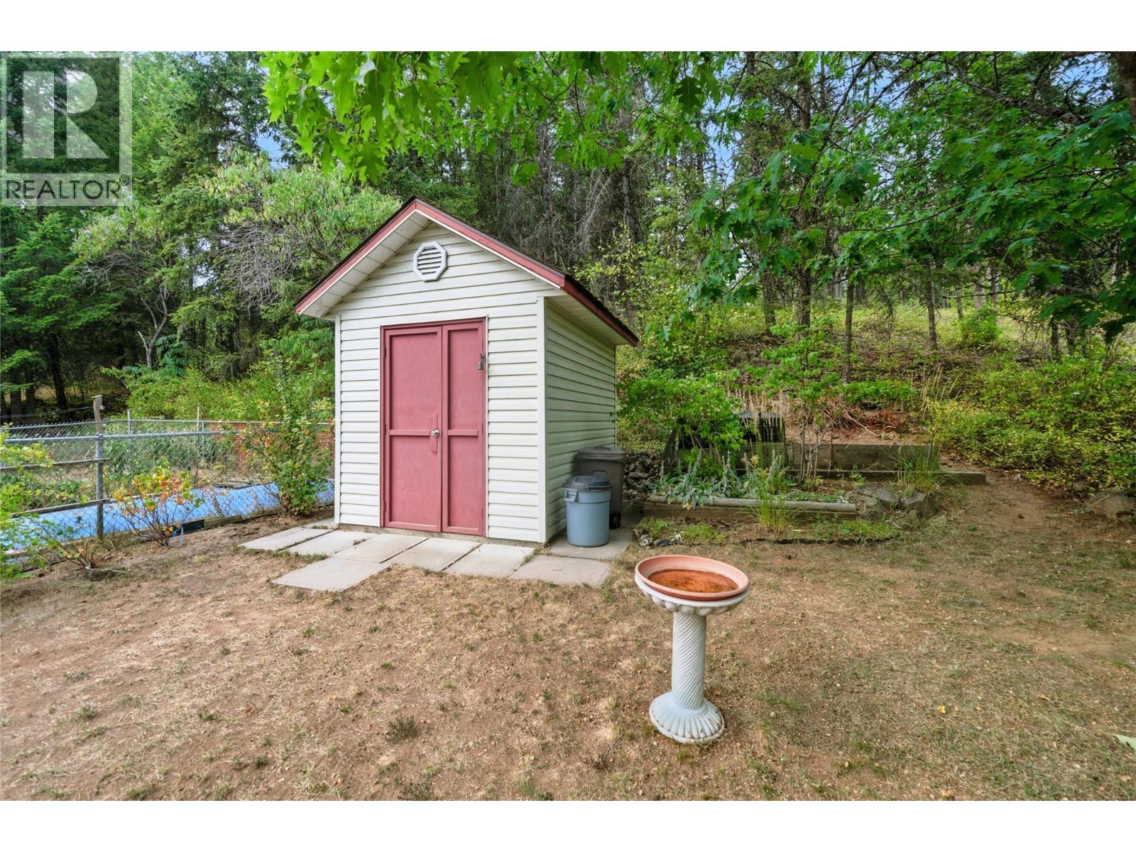 4175 Brown Road, Bonnington, BC - Outdoor