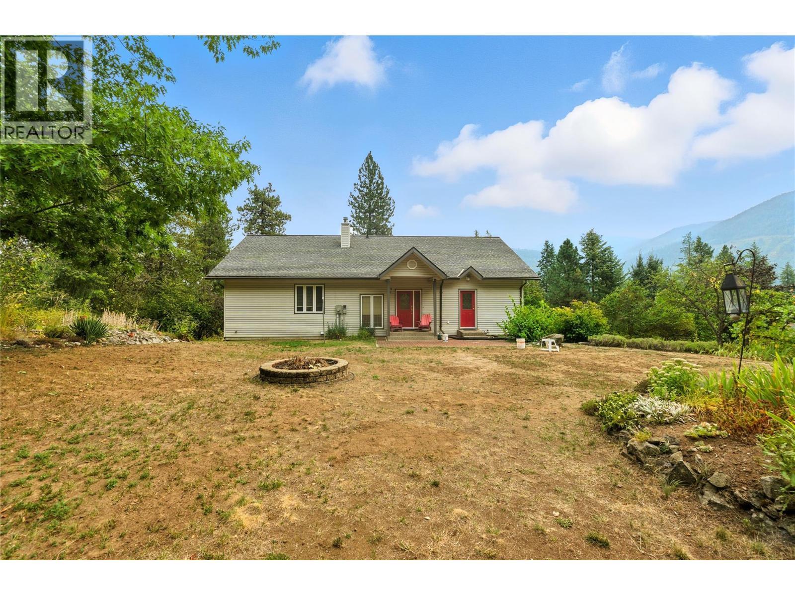 4175 Brown Road, Bonnington, BC - Outdoor