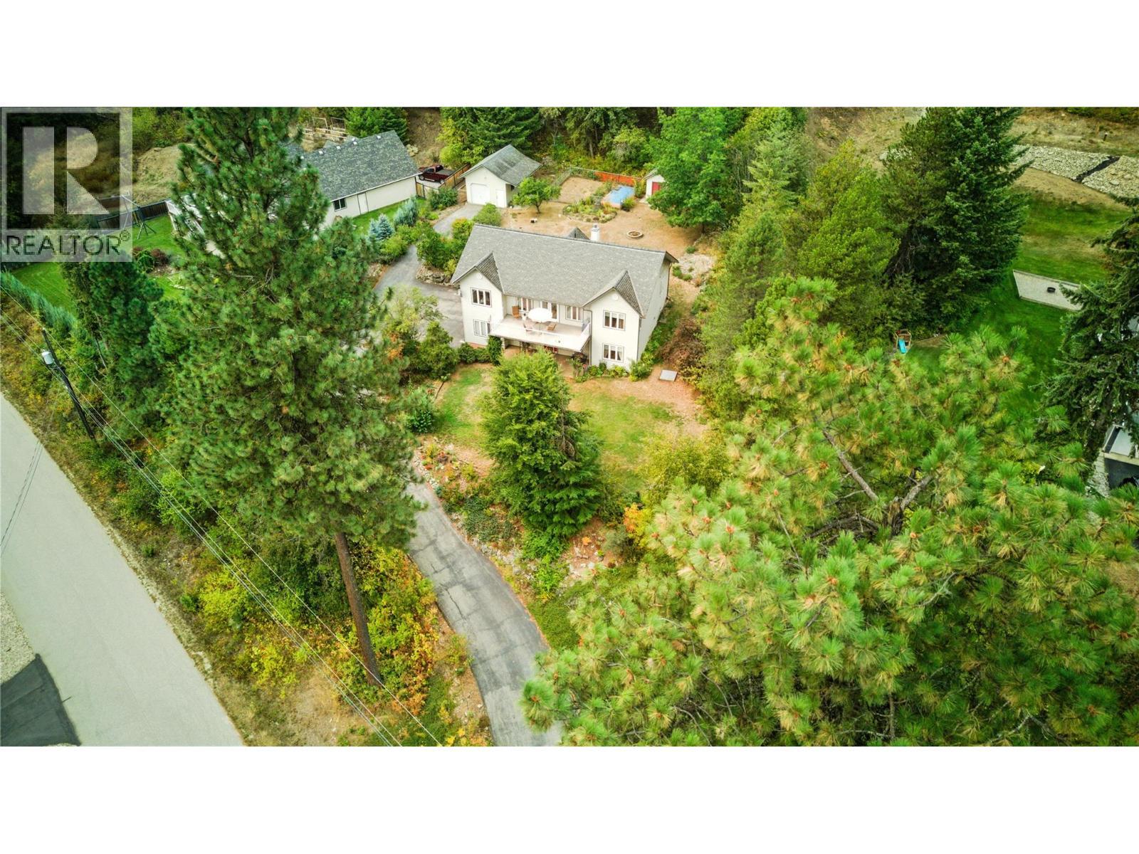 4175 Brown Road, Bonnington, BC - Outdoor