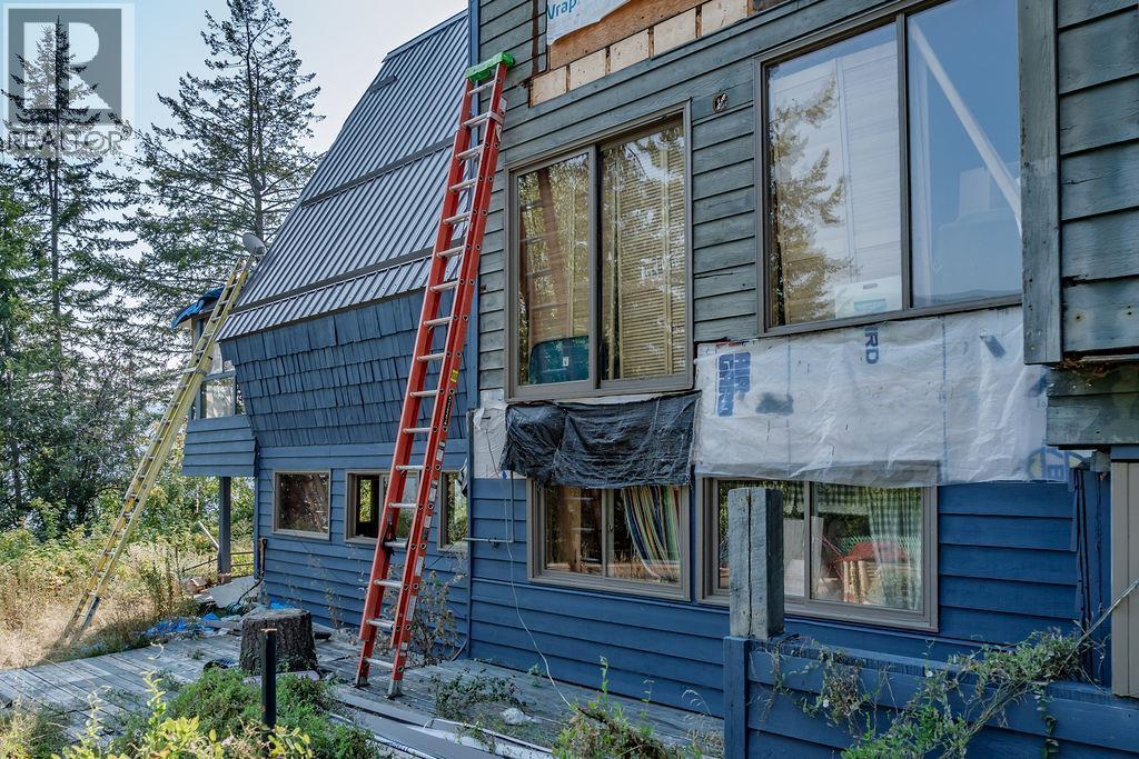 4259 Woodbury Village Road, Ainsworth, BC - Outdoor