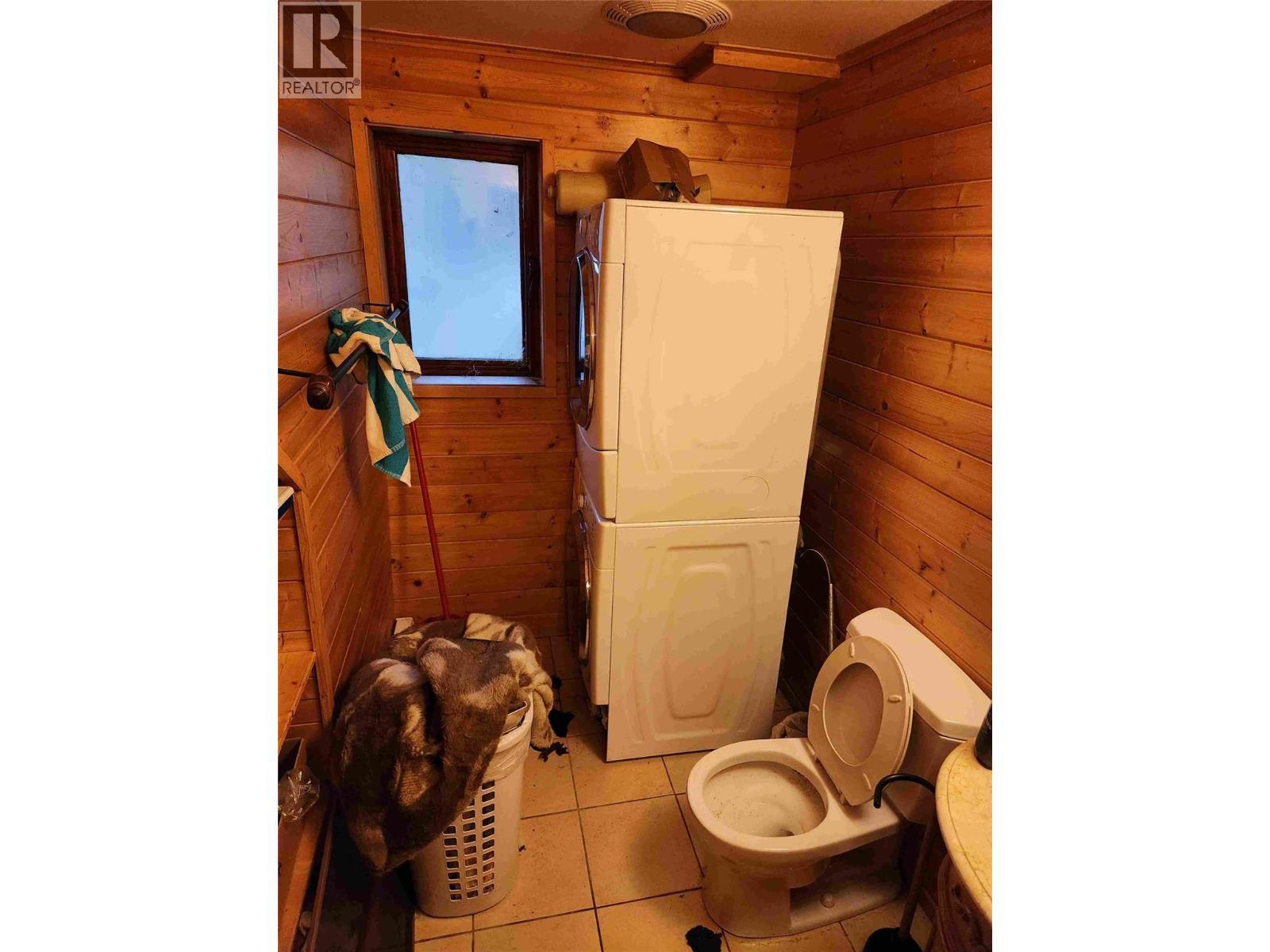 4259 Woodbury Village Road, Ainsworth, BC - Indoor