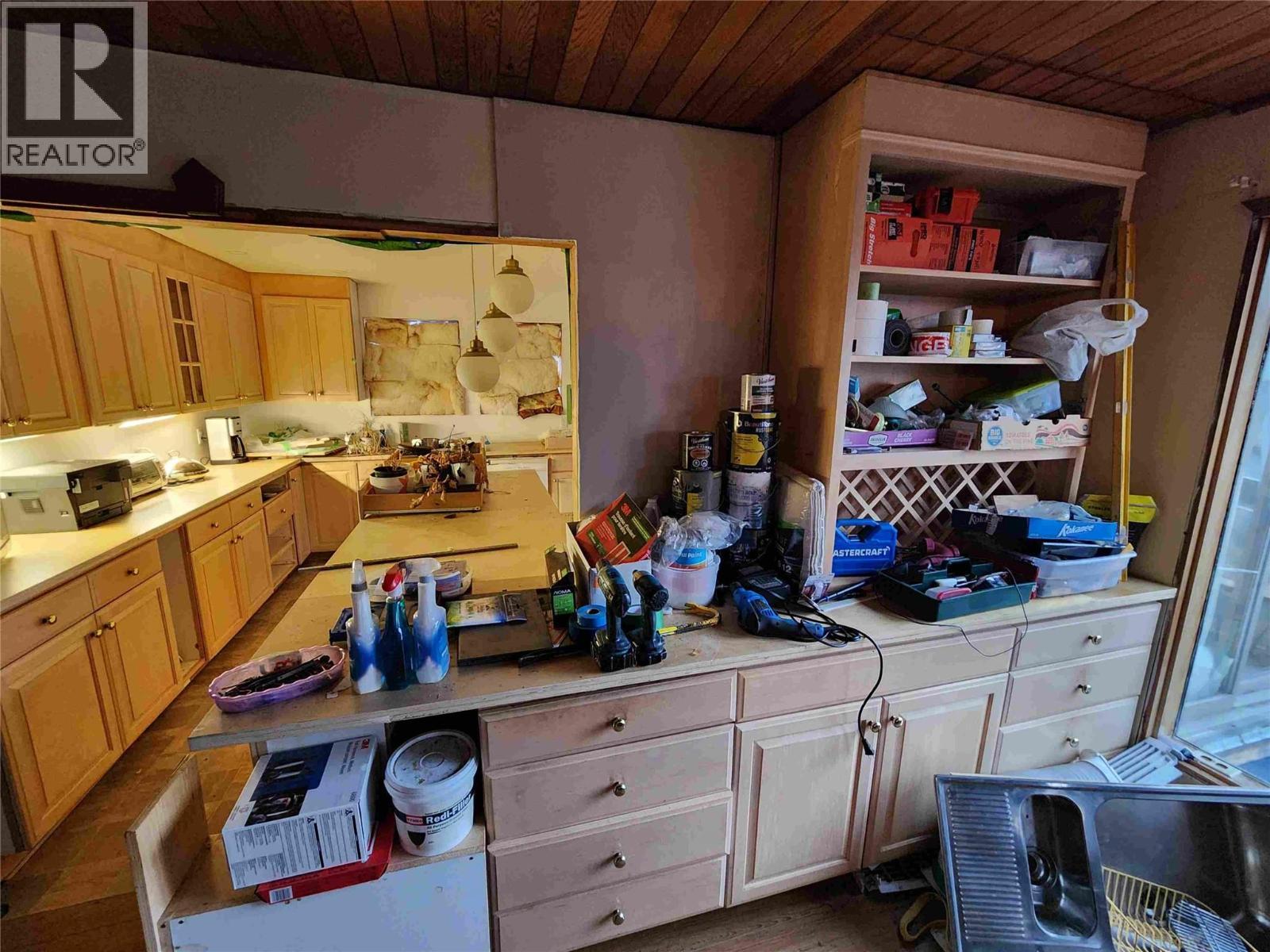 4259 Woodbury Village Road, Ainsworth, BC - Indoor