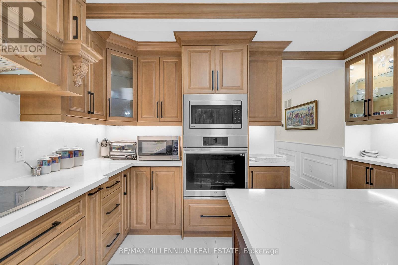 15 Julian Drive, Brampton, ON - Indoor Photo Showing Kitchen