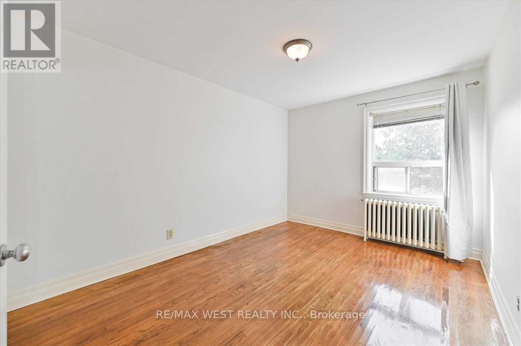 5 Dieppe Road S, Toronto, ON - Indoor Photo Showing Other Room
