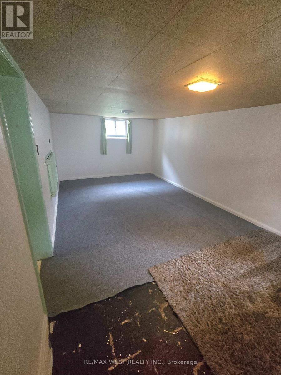 5 Dieppe Road S, Toronto, ON - Indoor