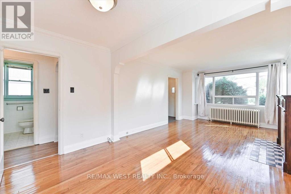 5 Dieppe Road S, Toronto, ON - Indoor