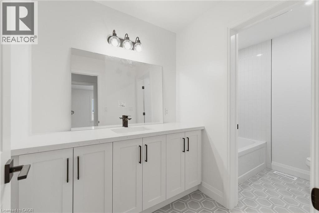 139 Pugh Street, Milverton, ON - Indoor Photo Showing Bathroom