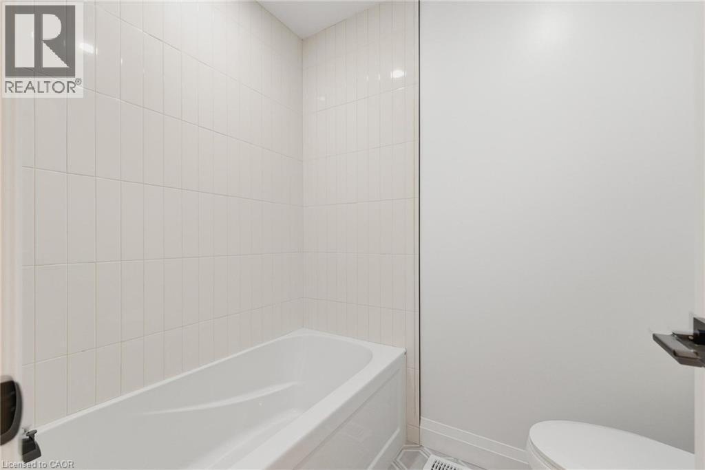 139 Pugh Street, Milverton, ON - Indoor Photo Showing Bathroom