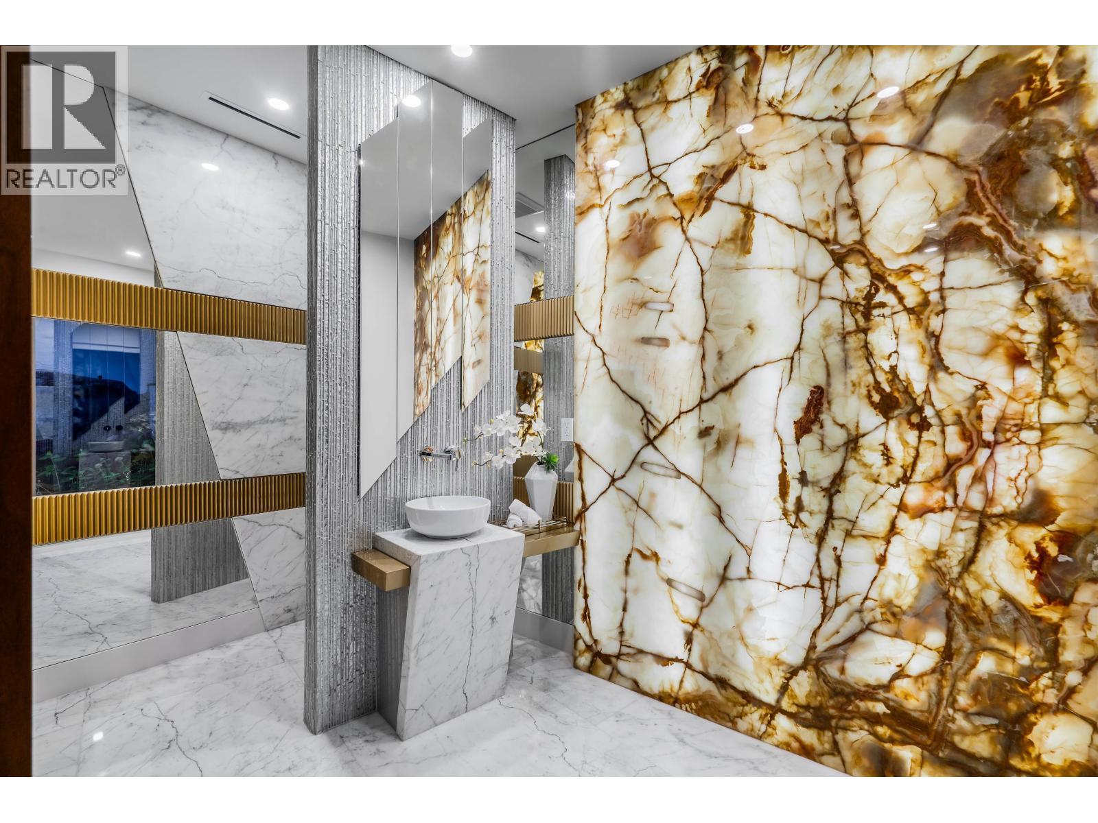 1123 Crestline Road, West Vancouver, BC - Indoor