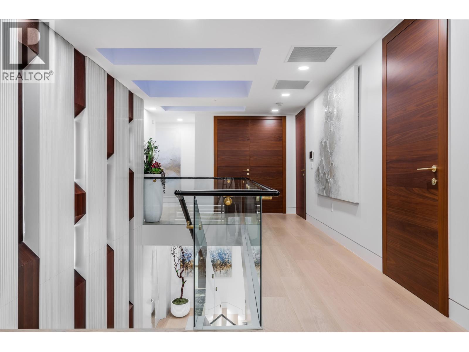 1123 Crestline Road, West Vancouver, BC - Indoor Photo Showing Other Room