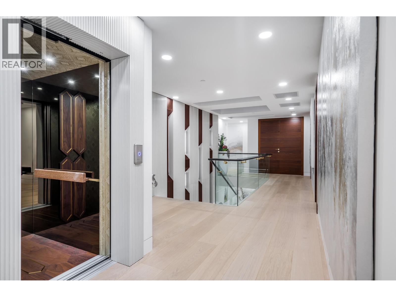 1123 Crestline Road, West Vancouver, BC - Indoor Photo Showing Other Room