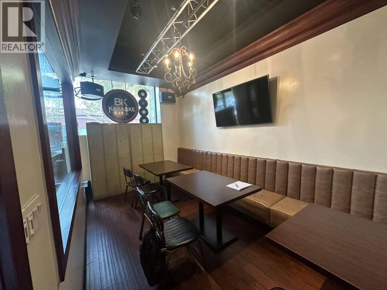 1638 Robson Street, Vancouver, BC