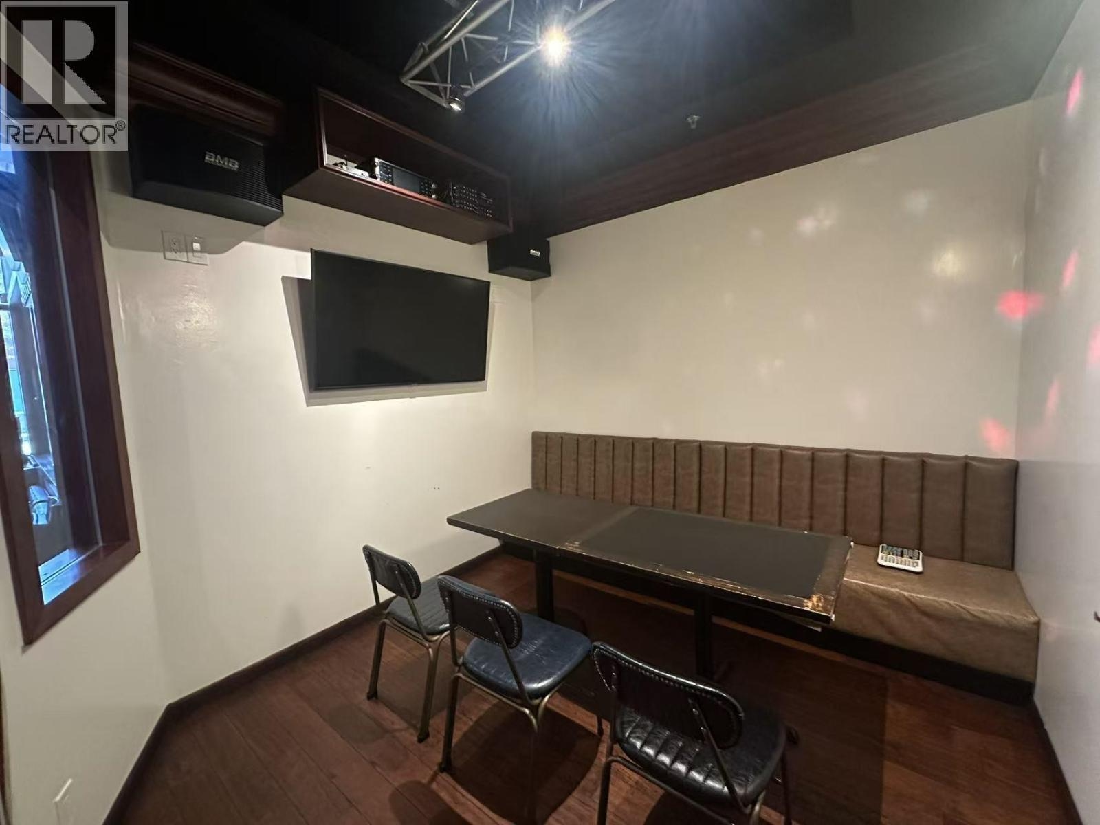 1638 Robson Street, Vancouver, BC