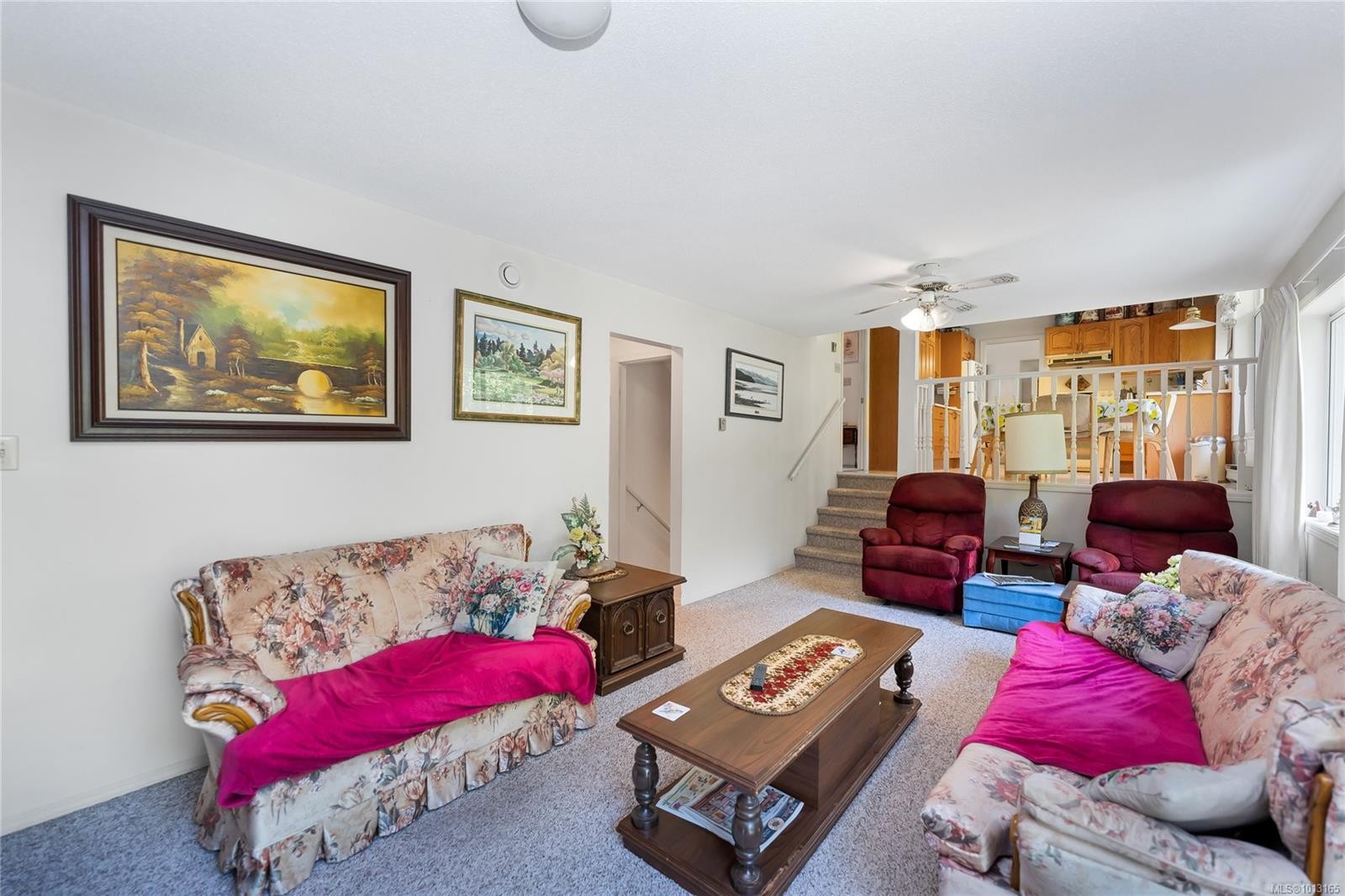 722 Miller Ave, Saanich, BC