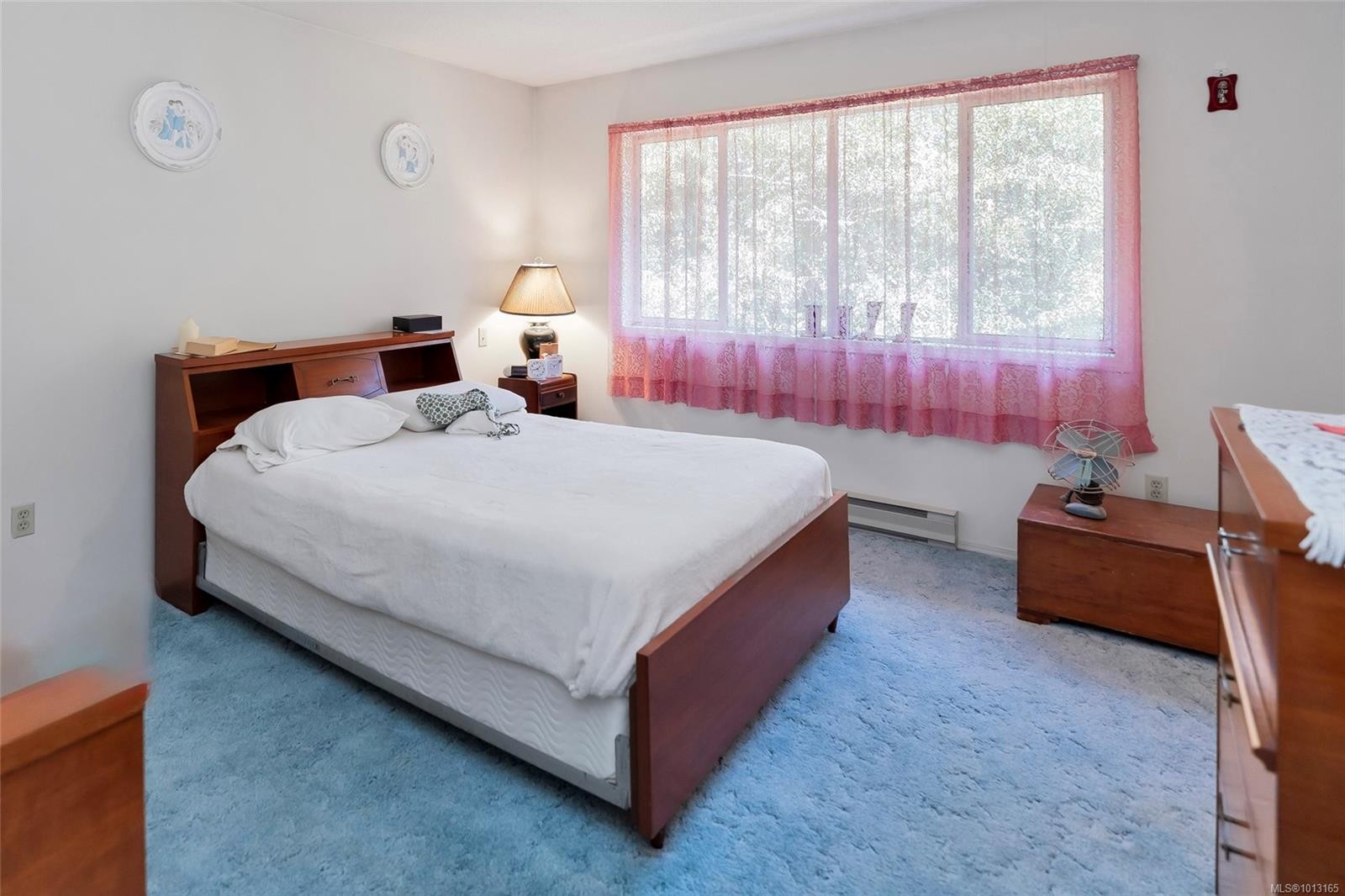 722 Miller Ave, Saanich, BC